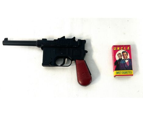Lone Star Man From U.N.C.L.E vintage 1965 Die-cast Cap Gun &amp; Sweet Cigarette Packet Lone Star Man From U.N.C.L.E vintage 