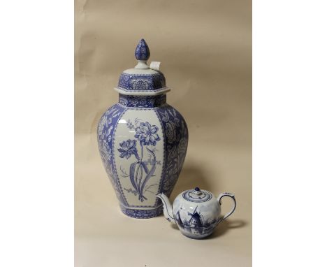 A SPODE SIGNATURE COLLECTION LIMITED EDITION FLORAL LIDDED URN TOGETHER WITH A BLUE AND WHITE TEA POT