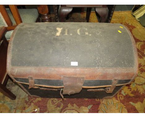 A VINTAGE DOMED TRAVEL TRUNK, W 77 CM