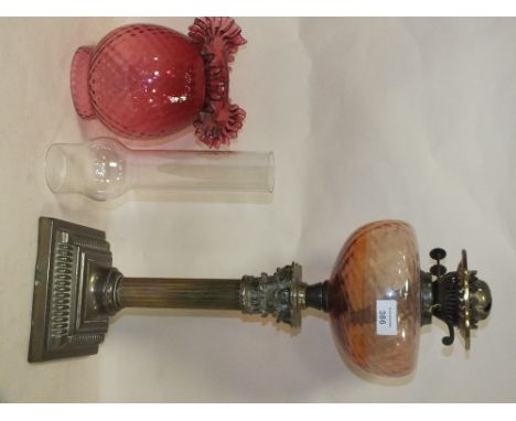 AN ANTIQUE COLUMN OIL LAMP WITH FRILLED PINK GLASS SHADE AND PINK GLASS FONT OVERALL HEIGHT INCLUDING SHADE - 76CM 