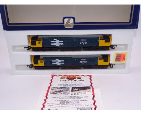 OO GAUGE - A Lima Class 37 diesel locomotive pair, 37261 Caithness &amp; 37262 Dounreay, both in Large Logo blue livery, #313