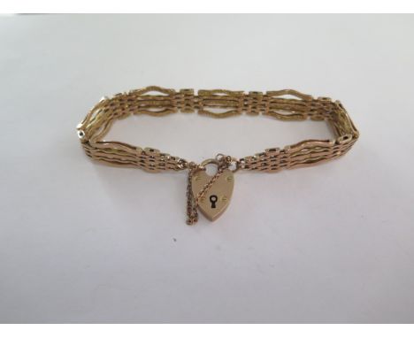 A 9ct yellow gold gate link bracelet - approx weight 20.6 grams 