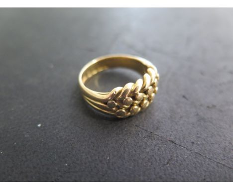 An 18ct gold signet ring, size Q, approx 10.5 grams 