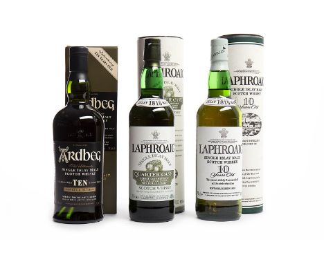 LAPHROAIG QUARTER CASKSingle Malt Scotch Whisky. Distilled and bottled in Scotland by D. Johnston & Co. (Laphroaig). NCF. 70c