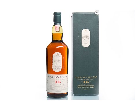LAGAVULIN AGED 16 YEARS - WHITE HORSE DISTILLERSSingle Malt Scotch Whisky. '1816' and 'ISLA' in gold text, indicating an earl