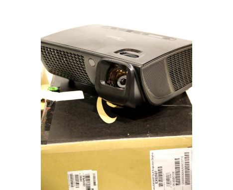 As new in original box Optoma EX525ST projector. This lot will attract VAT at 20% on the sale price. P&amp;P Group 3 (£25+VAT