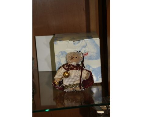 A BOXED MODERN STEIFF COLLECTORS TEDDY BEAR MELCHIOR ORNAMENT, limited edition No 534 of 1500, complete with certificate, app