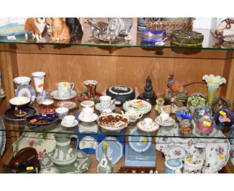 VARIOUS CERAMIC AND GLASS ORNAMENTS, to include Royal Crown Derby '1128' gold banded petal dish, Caithness paperweight, Limog