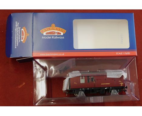 Bachmann 38-525Z BR MK1 Horse Box Maroon (ER). Mint in box.