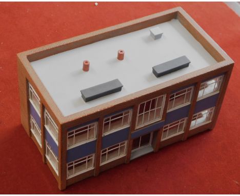 Bachmann Branch-Line Art Deco Signal Box 44-064. Mint in box.