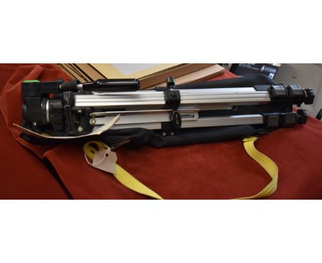 Camera Tripod - SL1K 88 camera adjustable tripod, spirt level, stainless steel (in carry case) manual included, excellent con