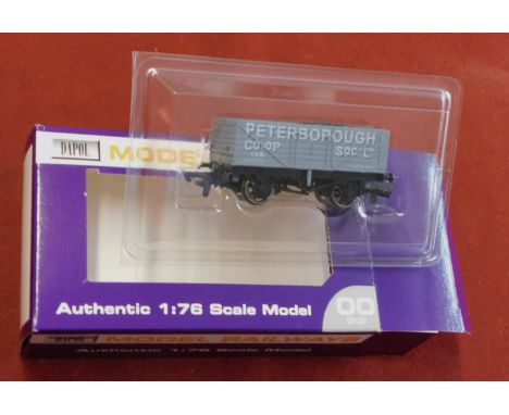 Dapol Model Railways Peterborough. Mint in box.