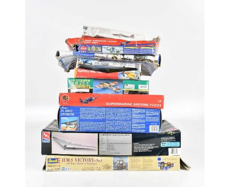 A collection of model kits, including Revell H.M.S.Victory, AMT Northrop YB-49 flying wing, Eastern Express plane, an Airfix 