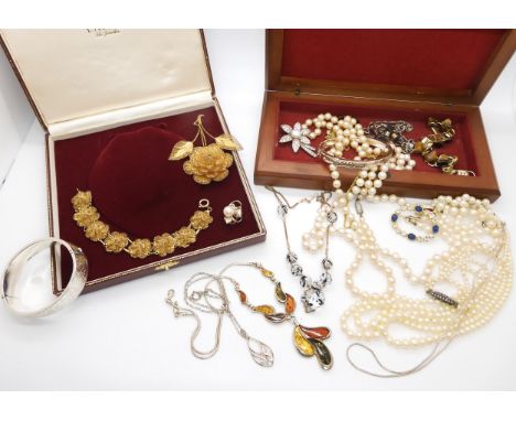 A silver mixed colour amber necklace, a silver Ola Gorie pendant, a silver bangle, and other items Condition Report:Not avail