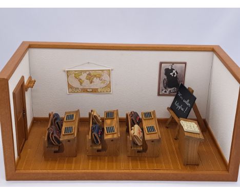 Steiff Dorfschule (Village School) diorama, LE to the end of 2007, Club Edition, EAN 420610, does not include mohair animal s