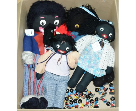 Golly items including: Robertsons jam footballers (11) and band members (8) figurines, chalk and and plastic; plus a group of