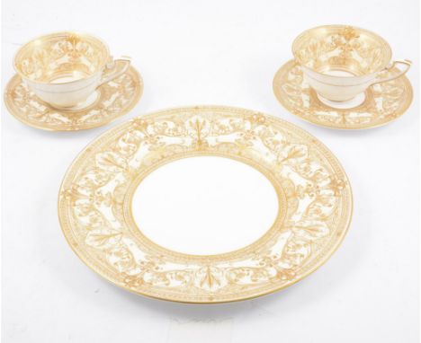 Royal Worcester part tea and dinner service, "Harewood" design, ten place settings, including dinner plates, soup bowls and s