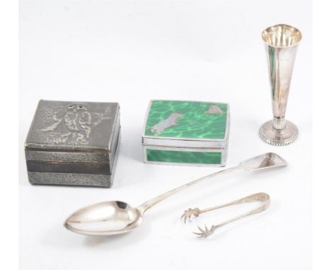 A tray of mixed metalware - Georgian fiddle pattern basting spoon, sugar tongs, glove stretchers, plated flatware and berry s