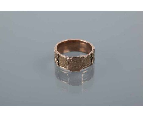 VICTORIAN HAIR SET MOURNING RING
with sections of woven hair interspaced by engraved sections of yellow metal, with an engrav