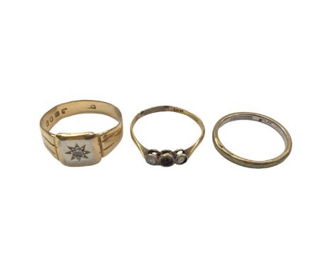 18ct gold diamond set signet ring, one other 18ct gold ring and a 9ct gold and platinum wedding ring (3)Two 18ct gold rings w