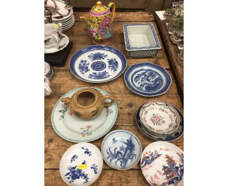 Group of Chinese and Japanese ceramics, 18th century and laterSome chips and hairlines. Yixing lid missing. Some enamel wear 