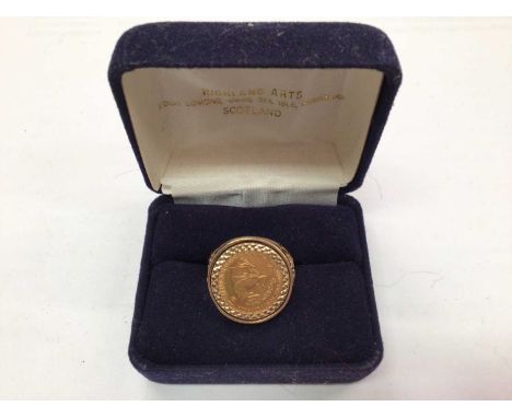 1/10th South African gold Krugerrand in a 9ct gold ring mount, size PWeigth 7.4 grams 