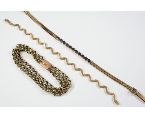 A SAPPHIRE AND GOLD BRACELET the 9ct gold herringbone link bracelet is mounted with eleven oval-shaped sapphires, 19.5cm long