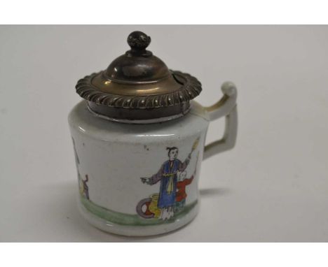 A Worcester porcelain mustard pot with metal mounts decorated with the Chinese Family pattern (cracks and handle broken and r