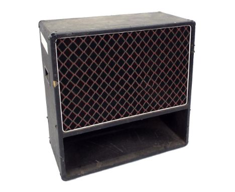 Vox R160MAX speaker cabinet, ser. no. 81095, impedance 8 0HMS, aesthetically in tired condition, untested