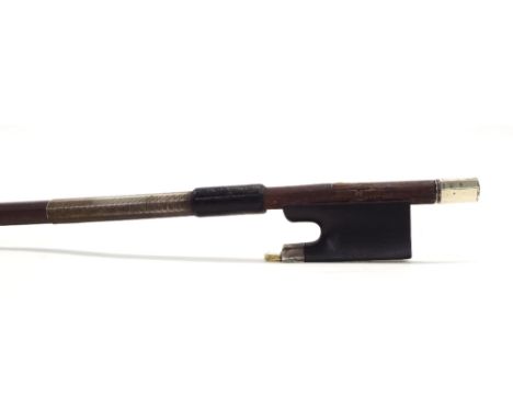 English silver mounted violin bow probably by W.E. Hill & Sons and in need of restoration, 56gm (without hair) (a.f) 