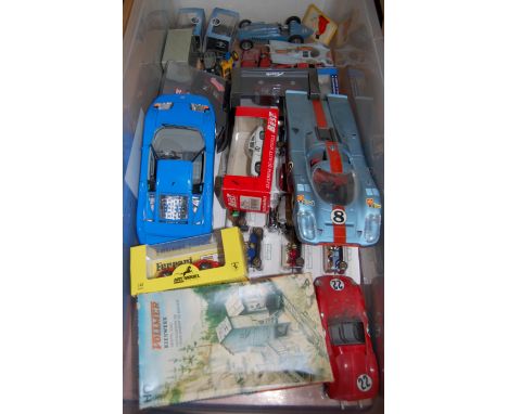 Mixed various diecast and white metal mixed scale motor racing vehicles to include Model Best, Quartzo, Art Models and others