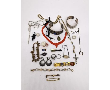 A collection of antique and vintage jewellery, including a mother of pearl bead rosary, and gold plated safety pin brooch by 