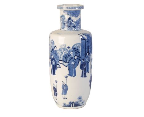 FINE BLUE AND WHITE 'SCHOLARS' ROULEAU VASE, KANGXI PERIOD, the sides painted in tones of underglaze with scholars and attend