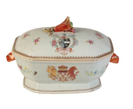 LARGE EXPORT FAMILLE ROSE 'ARMORIAL' TUREEN AND COVER, QING DYNASTY, 18TH CENTURY, painted in the typical palette with floral