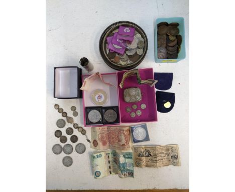 A mixed lot of coins and banknotes to include Victorian and pre-1947 silver coinage, a sixpence and 3p coin holder, identity 