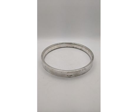 A silver rim hallmarked Sheffield 1922, 158.5gLocation:If there is no condition report shown, please request 