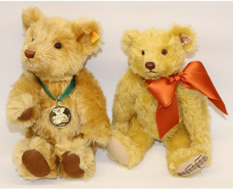 Two Steiff teddy bears: Danbury Mint 2001 bear, and a 2007 musical bear with orange ribbon, max. H28cm 