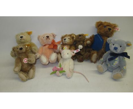 Eight Steiff bears max H20cm, including one Historical Steiff miniature (8) 