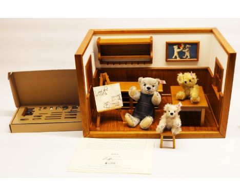 Steiff Teddy Bear Workshop complete with Richard Steiff bear, 18cm, two small bears and accessories, limited edition 1435/190