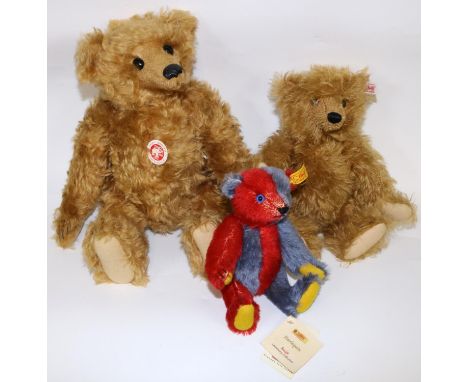 Three Steiff Bears in boxes. Including, 'Baerle 43 PAB 1904' bear No. 04053, H43cm with certificate, Limited Edition 100th an