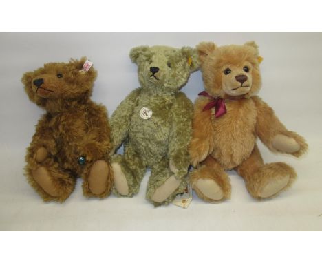 Three Steiff bears, including '1920 Teddybar' repro H37cm and two others (3) 