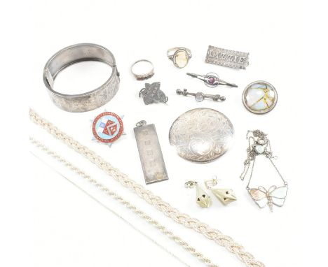 An assorted collection of antique and later silver and white metal jewellery. The lot to include 925 silver, hallmarks, AF je