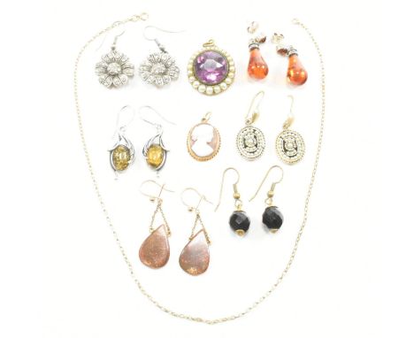 Collection of gold and yellow metal jewellery. The jewellery to include a 9ct gold chain necklace AF hoop clasp broken. 1.7g.