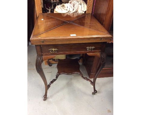 Edwardian mahogany envelope card table with single drawer