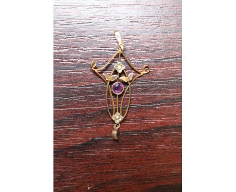 9ct Gold Art Nouveau Amethyst and Seed pearl set Pendant 1.7g total weight 