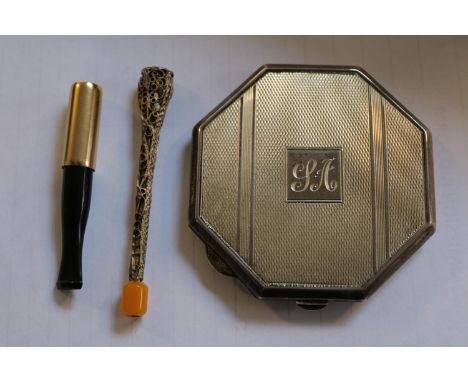 Art Deco Silver Compact with interior mirror with sleeve 87g total weight 