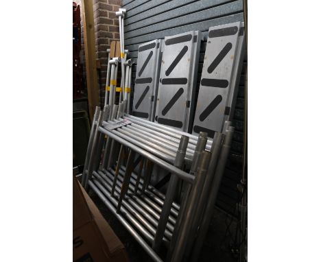 Aluminium Scaffolding tower with instruction manual 