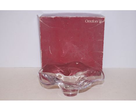 Orrefors Swedish glass blow with box Diameter 26 cm 