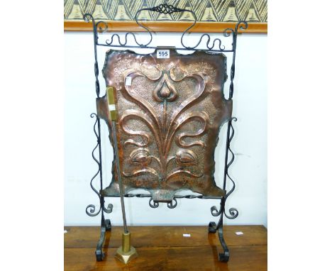 ART NOUVEAU BEATEN COPPER FIRE SCREEN