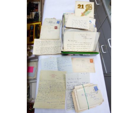 QUANTITY OF VINTAGE CARDS & LETTERS